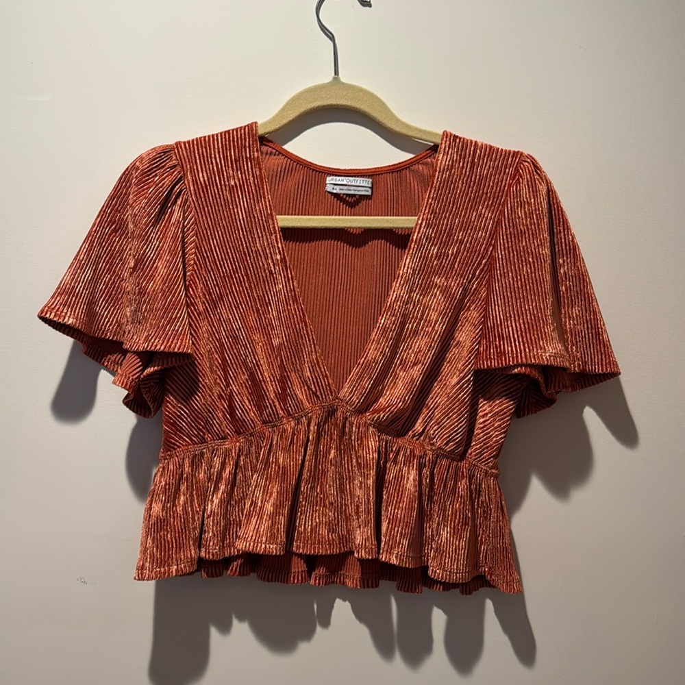 Urban Outfitters Short sleeve Velvet Crop Top